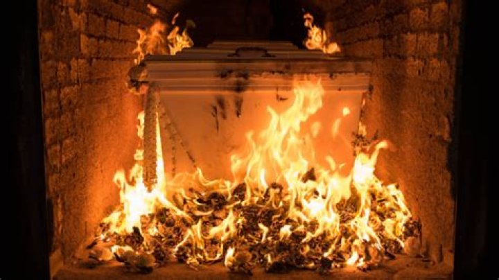 Are coffins burnt at cremations?