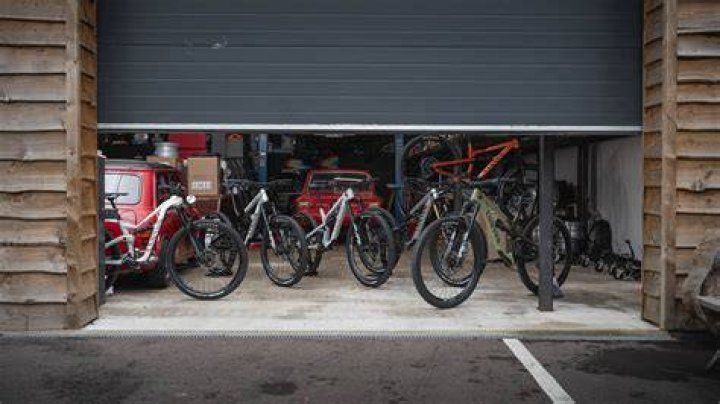 Can a woman ride a 29 inch bike?
