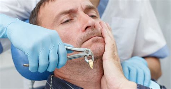 Can I swallow after tooth extraction?