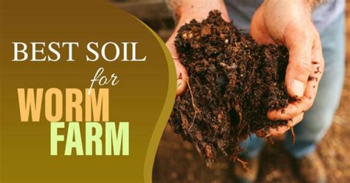 Can I use potting soil for worm bedding?