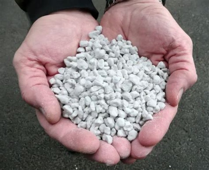 Can perlite damage plants?