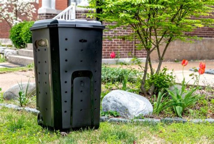 Can you compost toilet roll tubes?