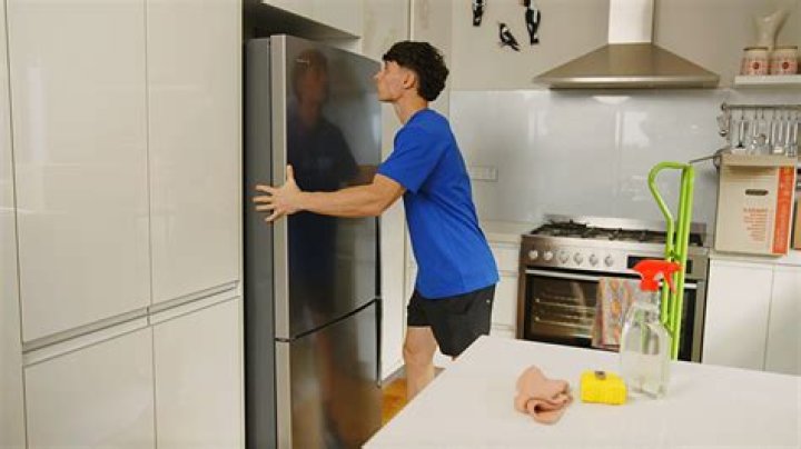 Can you move a fridge straight after turning it off?