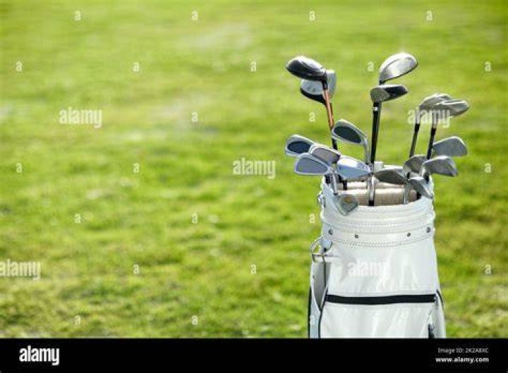 Can you play golf without a bag?