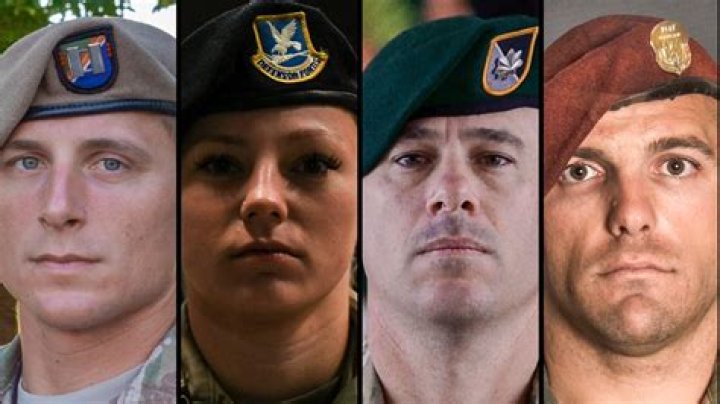 Do the SAS have a beret?