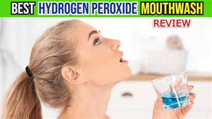 Does hydrogen peroxide damage gums?