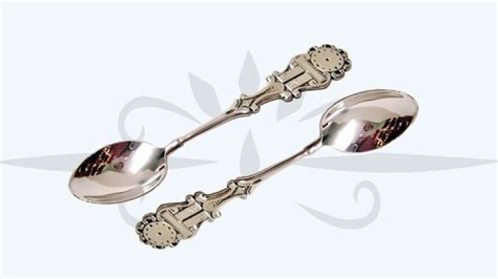 How can you tell if a silver spoon is antique?