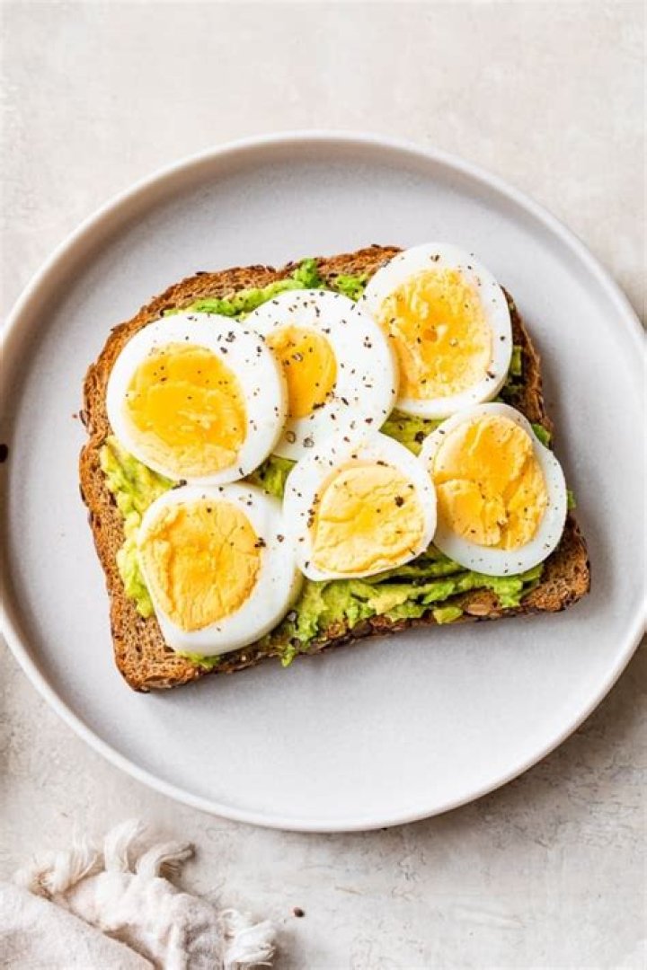 Is a fried egg on toast healthy?