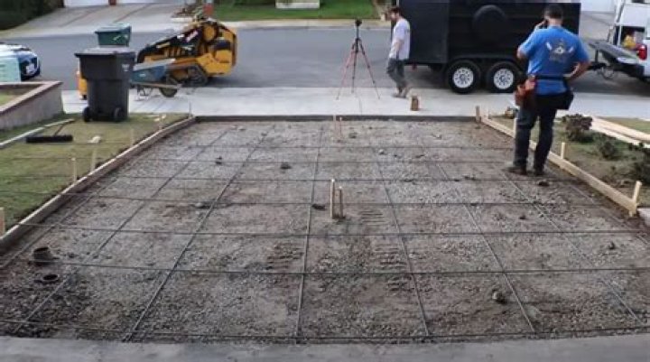 Should I put rebar in my concrete driveway?