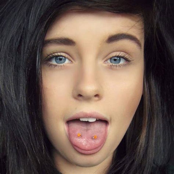 What are snake eyes piercing?